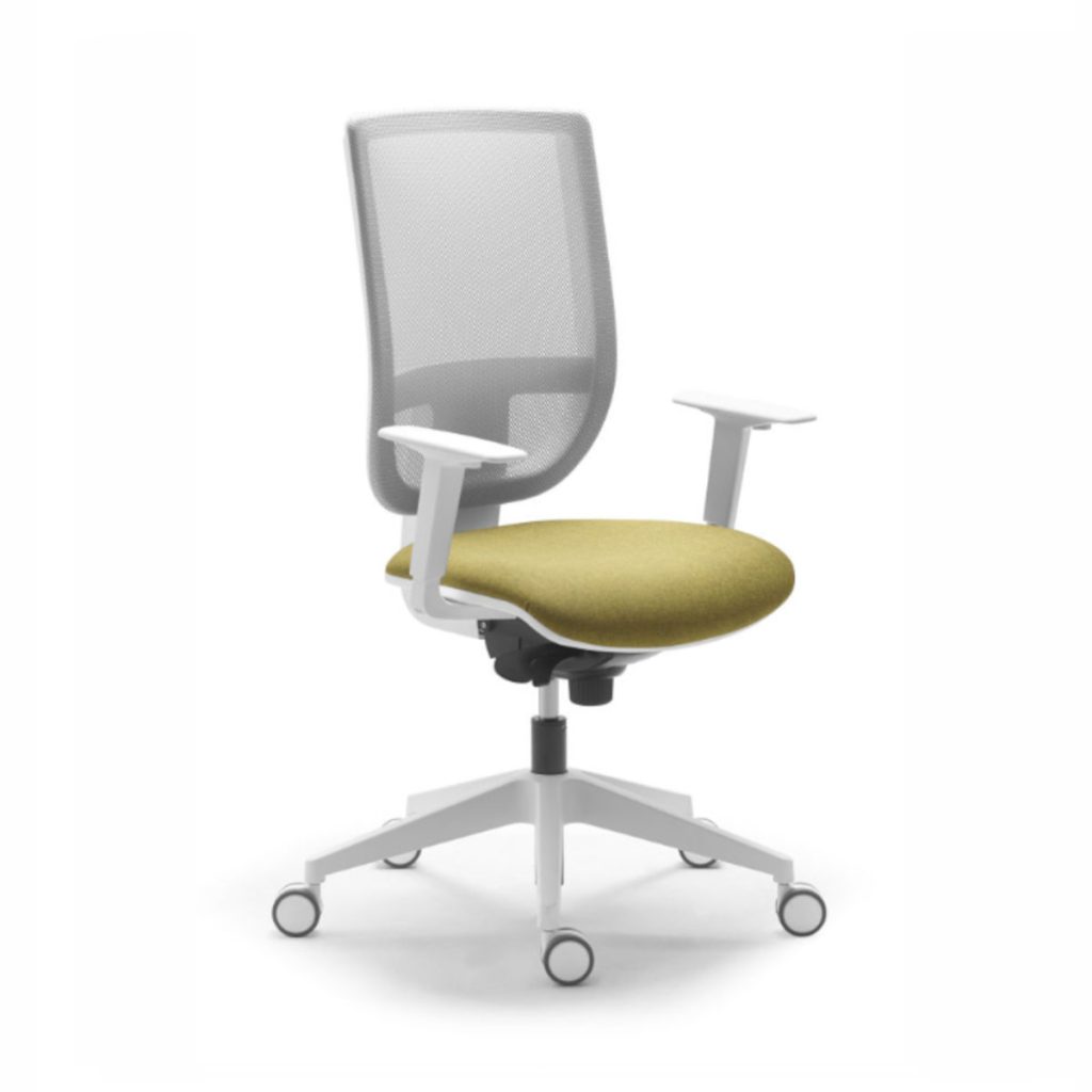 Fauteuil tertio avec renfort lombaire translation d'assise et accoudoirs 3d